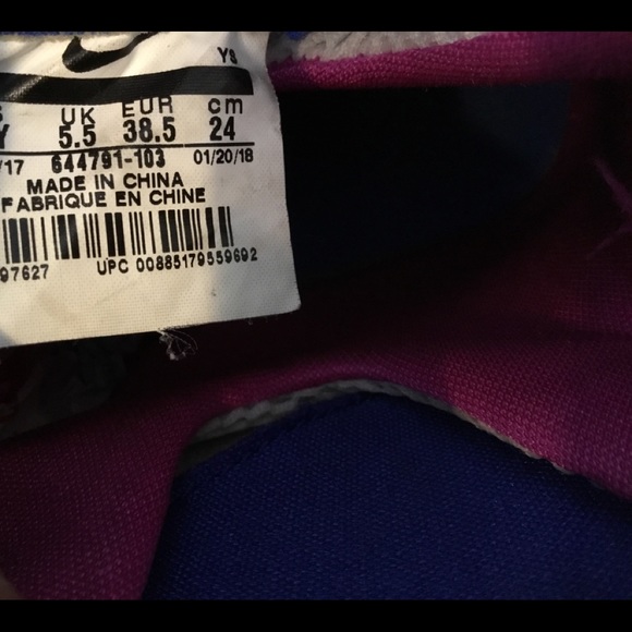 Teenager Nike Air Foampocite Shoes Sz 6Y Boy’s - Picture 8 of 9